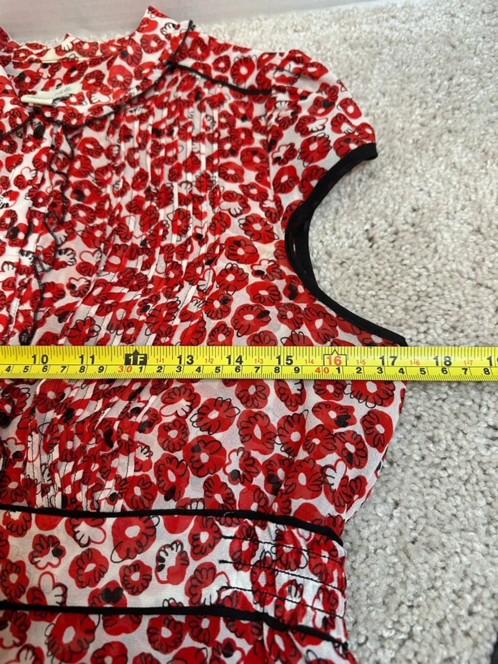 Odille Red Floral Cap Sleeve Blouse with Black Trim, size 4, 100% Silk pre loved - Picture 9 of 10